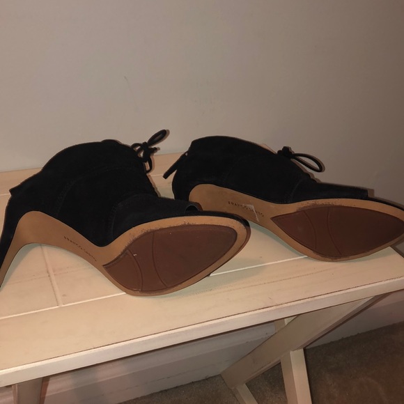 Franco Sarto cutout Open toe booties! ⚡️💥 - Picture 5 of 5